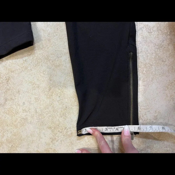 Athleta Wander Skinny Pant Ankle Zip Black 10 Utility Athleisure Gorpcore City - Picture 14 of 15